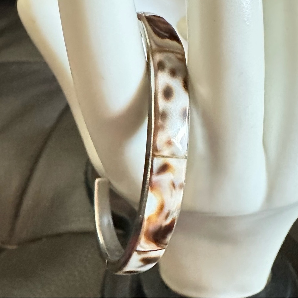 Shell Silver Tone Metal Cuff Bracelet - image 6